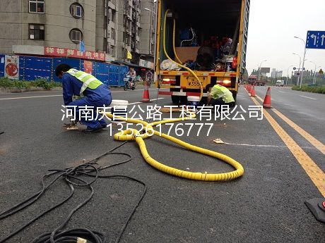 公路注漿施工隊：冬季日常道路養(yǎng)護工作，十分重要！
